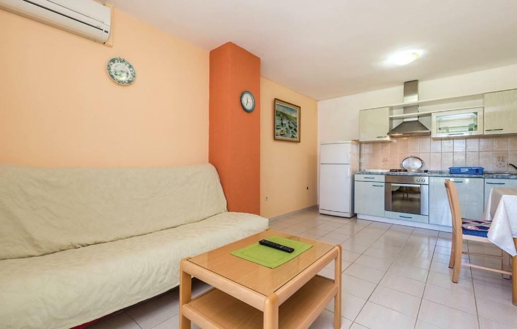 Hause Lupic Apartment Rab Town Luaran gambar
